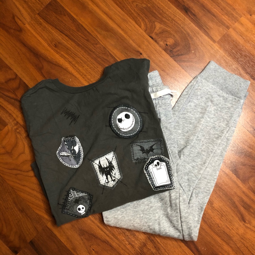T’was the nightmare before Christmas boys size 7/8